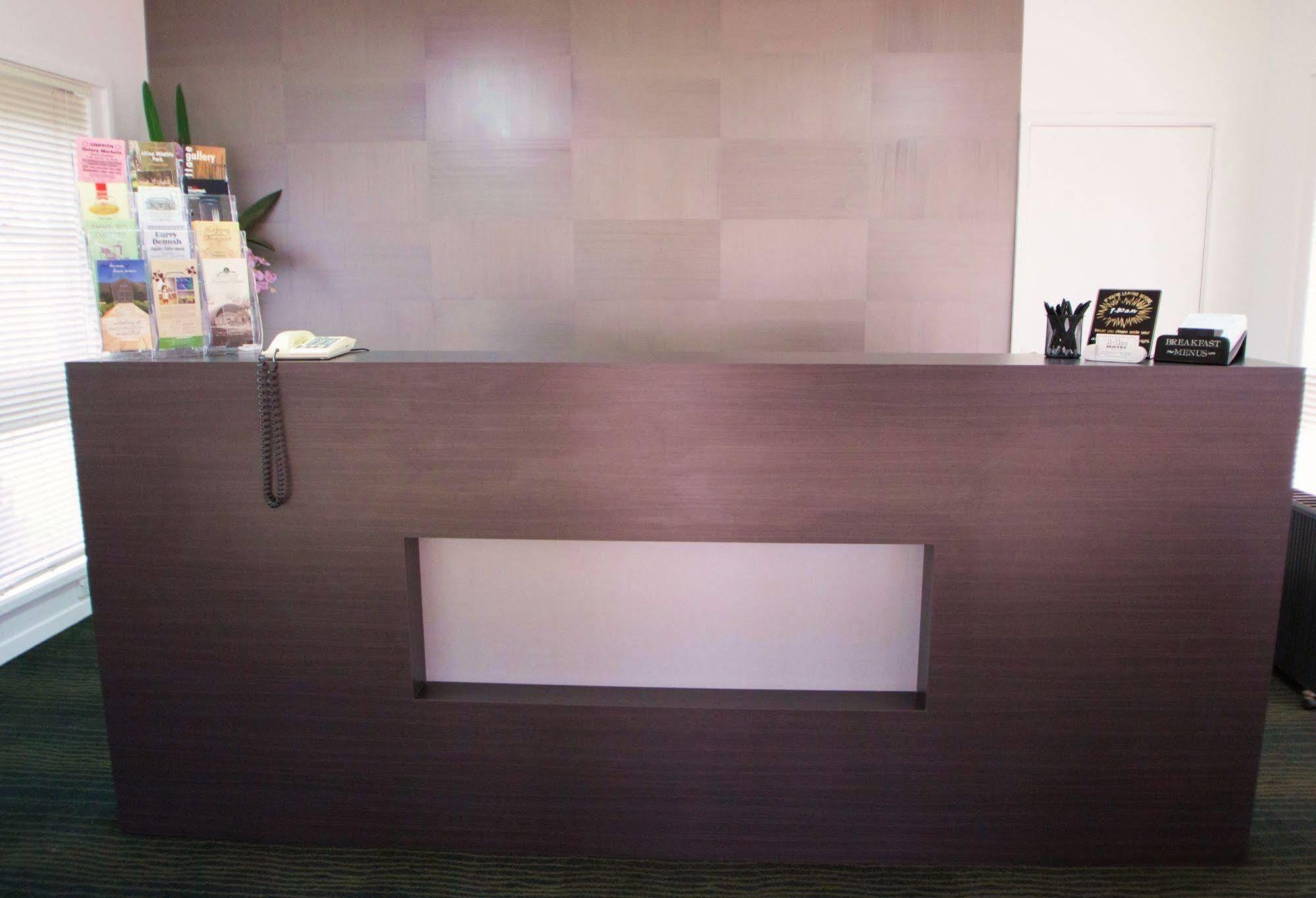 A Line Motel Griffith Bagian luar foto