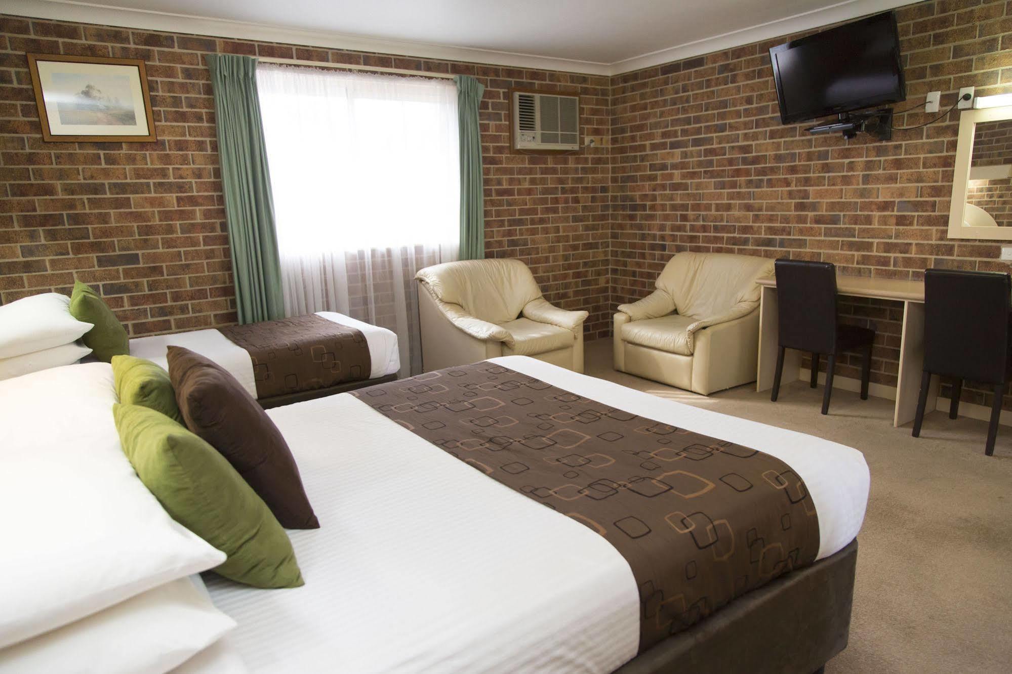 A Line Motel Griffith Bagian luar foto